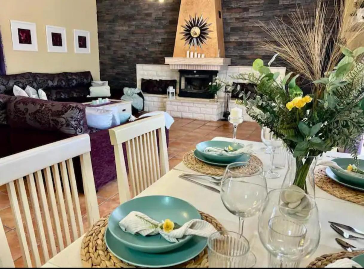 Villa Aguilas Luaran gambar